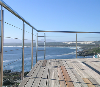 How Can Railing Systems in Coastal Cities Better Resist Corrosion?