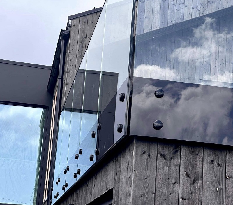 Elevate Glass Aesthetics: Glass Standoff – Your Ultimate Glass Fixing Solution!